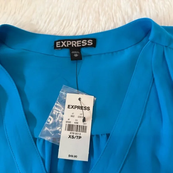 NWT Express Flutter Sleeve Top / Blouse - Picture 2 of 7